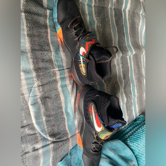 Nike Kyrie 2 BHM main image 4
